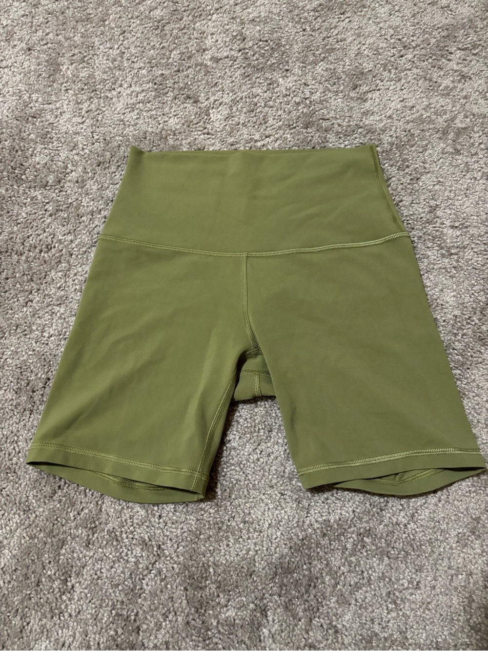 Womens lululemon Green Align High Rise Biker Shorts Size 4